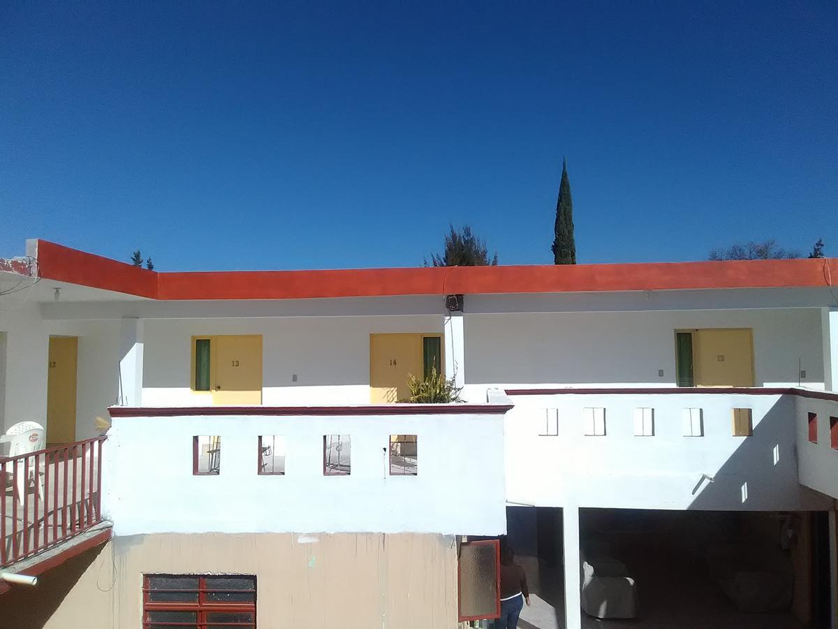 Hotel Rocio Cedral Екстериор снимка